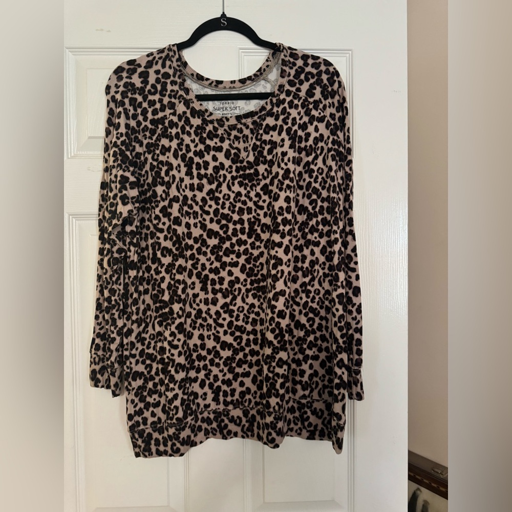 Torrid super soft top size 2